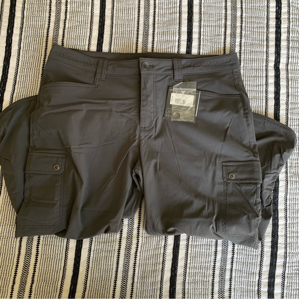 Eddie Bauer • Horizon Cropped Pants